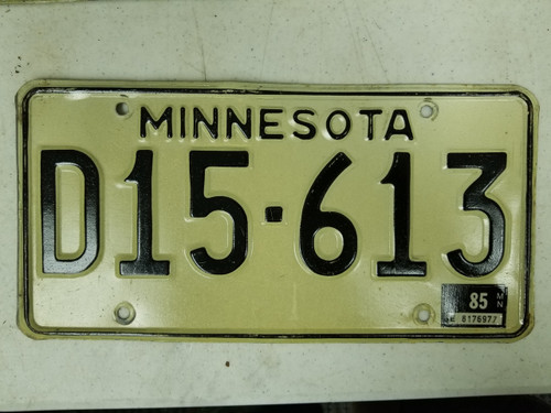 1985 Minnesota Dealer License Plate D15-613
