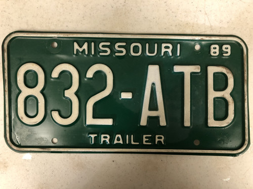 1989 MISSOURI Trailer License Plate 832-ATB