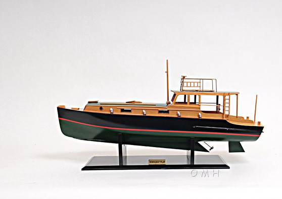 Hemingway Pilar Fishing Boat Model "B198"