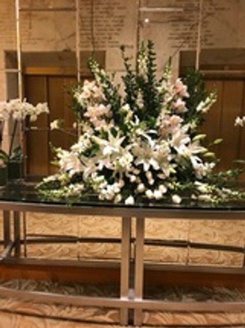 ELEGANT BLOOMS OF LOVE ELEGANT BLOOMS OF LOVE