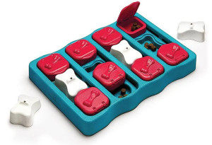 Brick Blue Treat Toy - Level 2 Interactive Puzzle Toy Brick Blue Treat Toy - Level 2 Interactive Puzzle Toy