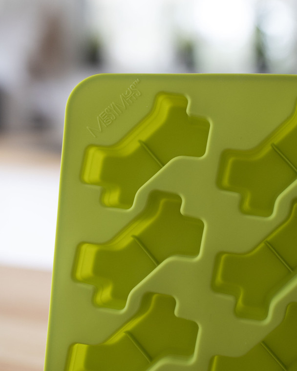 Silicone Bone Shaped Treat Mold Tray-we will probably send either blue or green