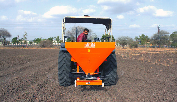 Fertilizadora voleadora SFB400