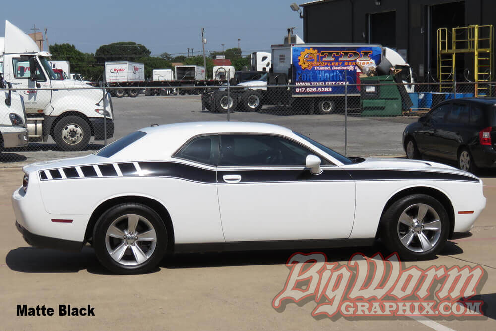 美品 希少 CHALLENGER 19SS ORIGINAL STRIPE Mopar '19 Dodge Challenger Limited Edition Breaks Cover - The