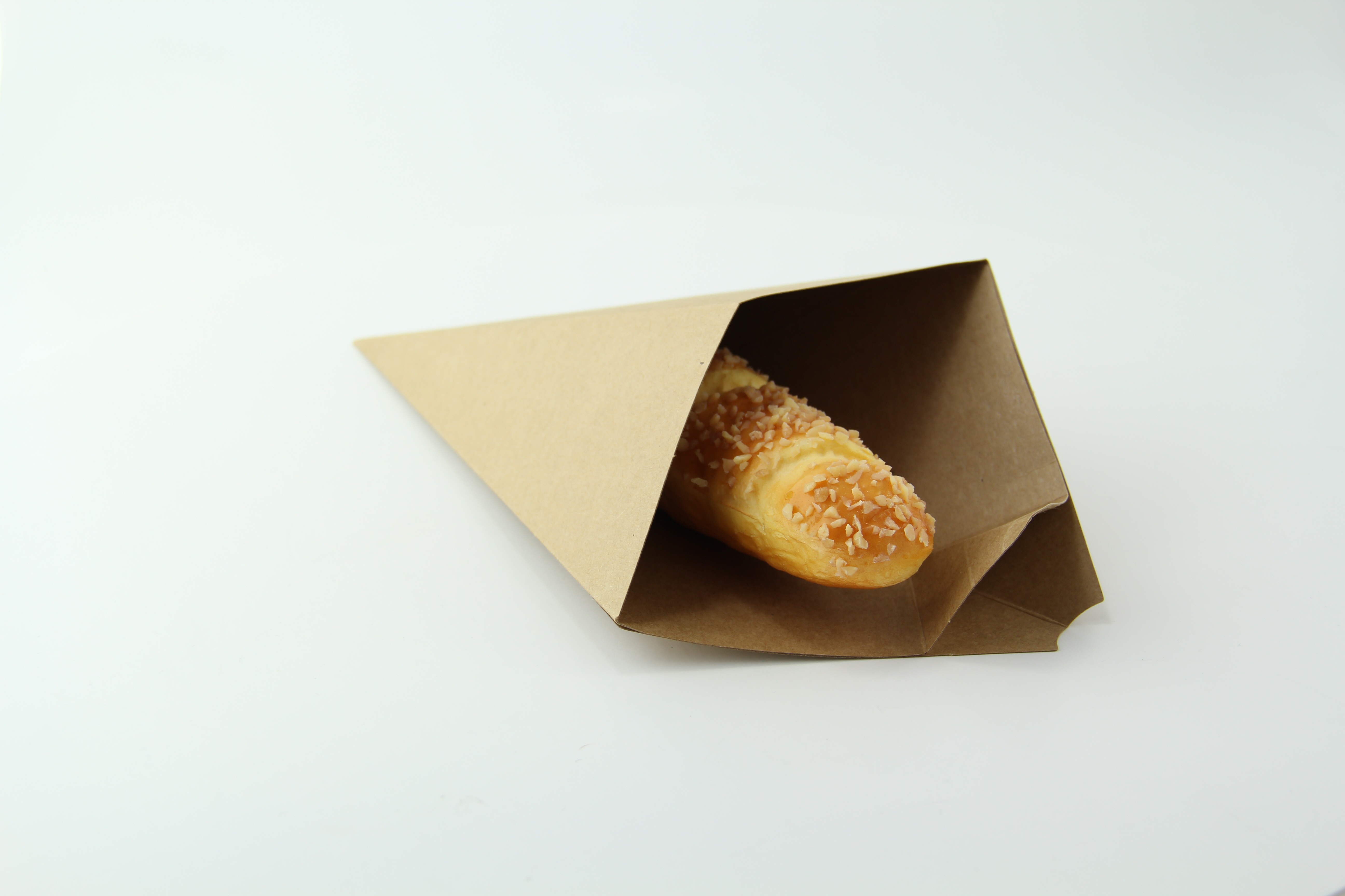 Packnwood White Paper Cones with Built in Dipping Sauce