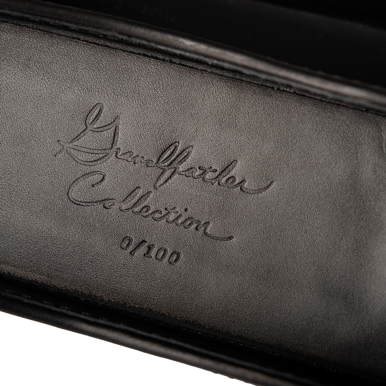 1776 Sunglasses Case  Signature Black Leather – R. Riveter