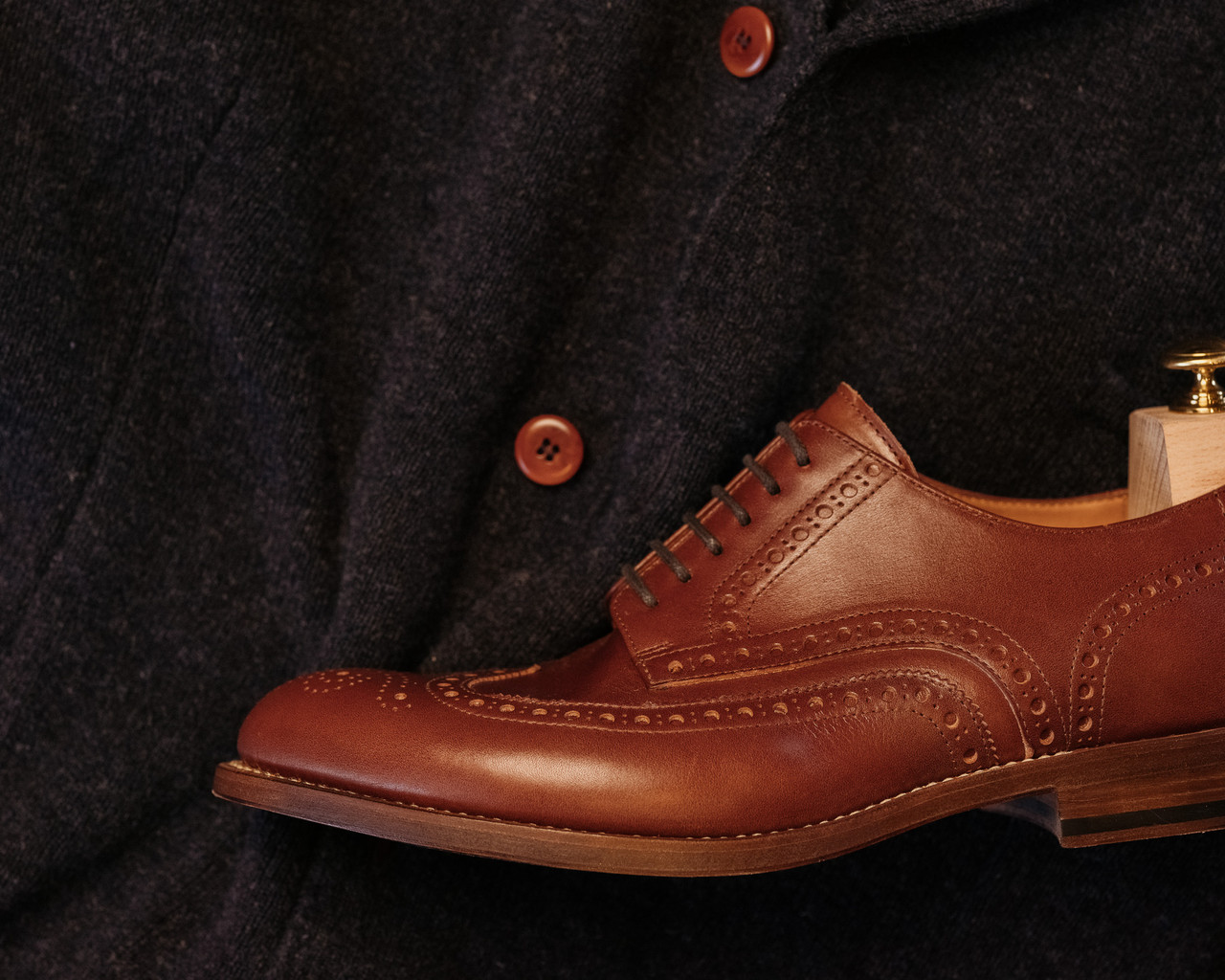 Men's Full Grain Italian Leather Wing-tip Shoes|Saddleback Leather
