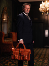 High quality lifestyle image of the Blackstone Barrister leather Briefcase