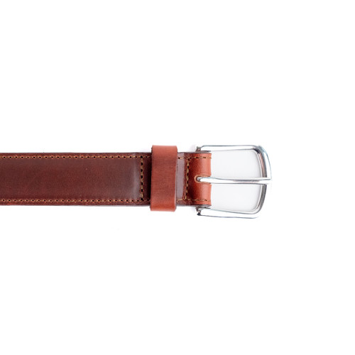 High quality saddleback's Leather Thin Tow Belt in a reddish brown color