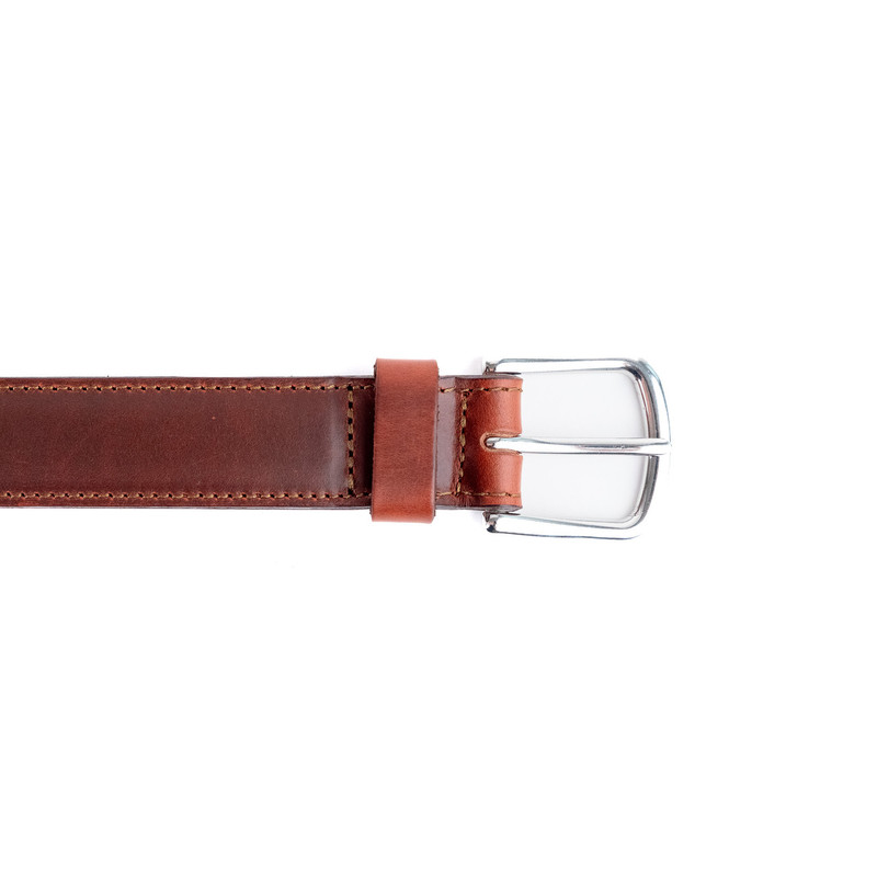 High quality saddleback's Leather Thin Tow Belt in a reddish brown color