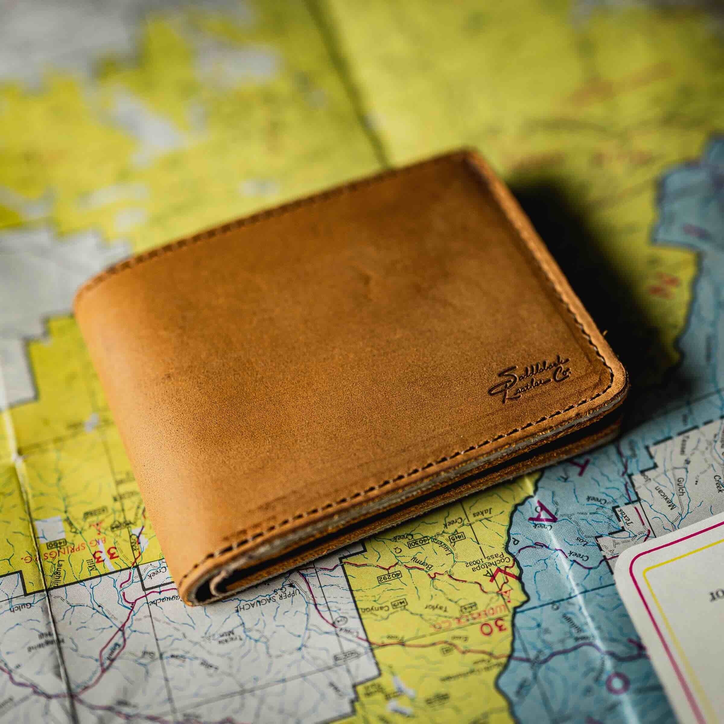 Gray Leather Wallet, Bifold with Wallet Chain, Money Pouch, Zipper Pocket, Man Funky Rustic Wallet Coin Pocket Hand Sewn. Big.