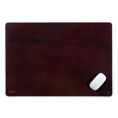 The Desk Pad – Clayton & Crume