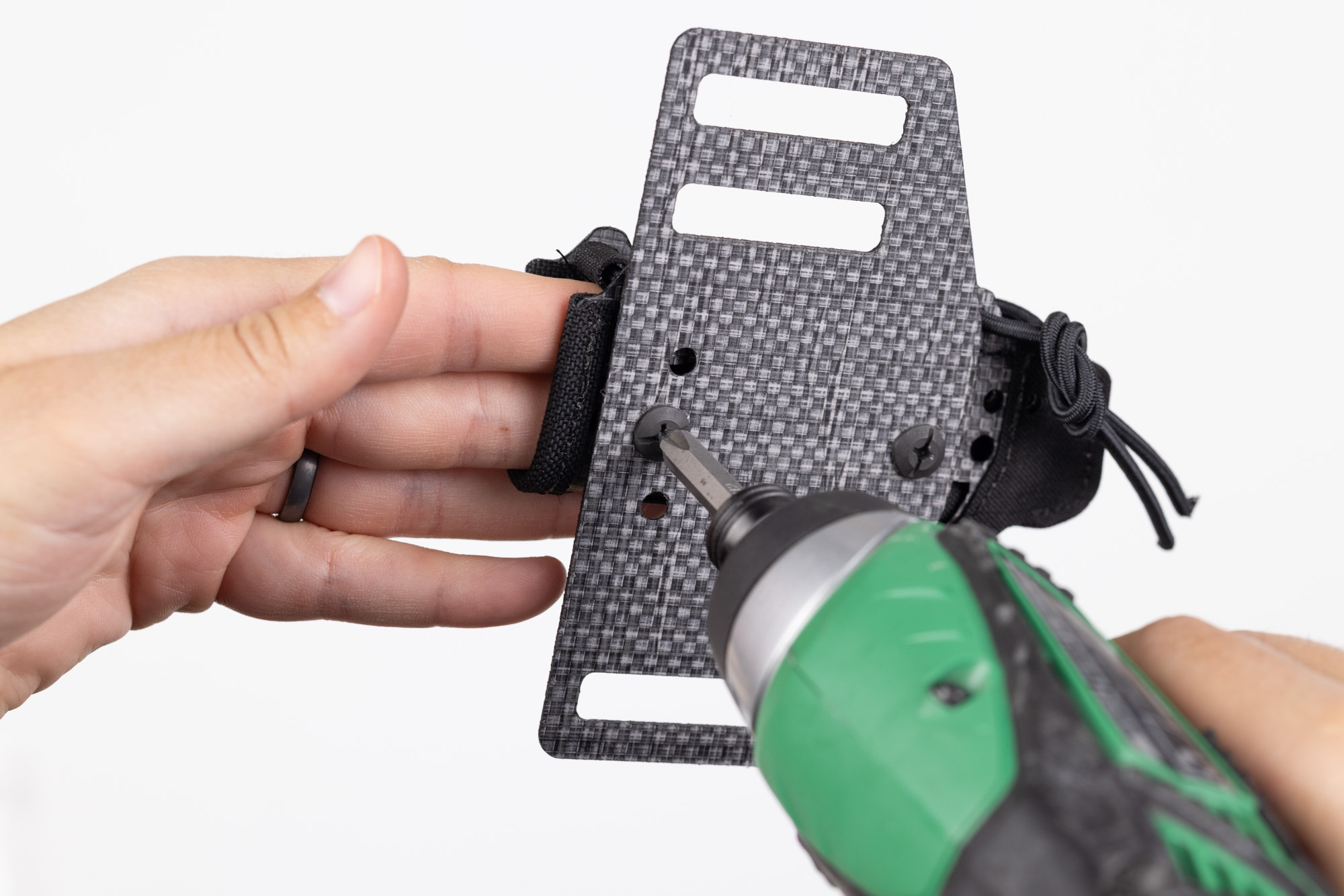 Ascent pouch with OWB belt panel - illustration