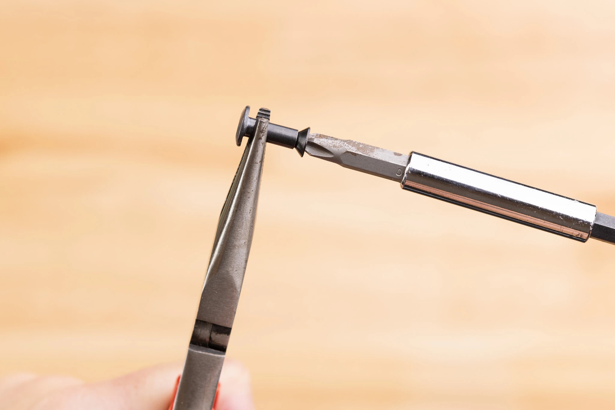 Photo of screw tightened into post.