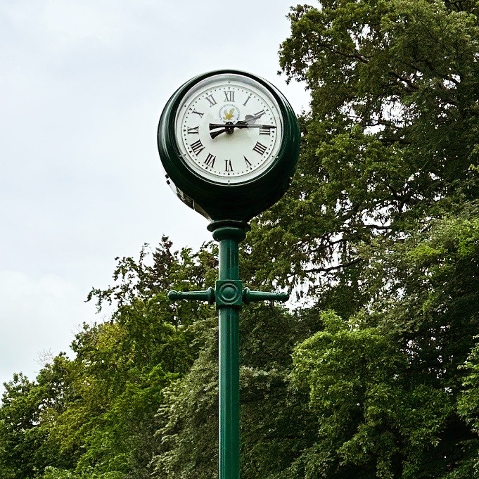 Albert Pillar Clock - Pinseeker