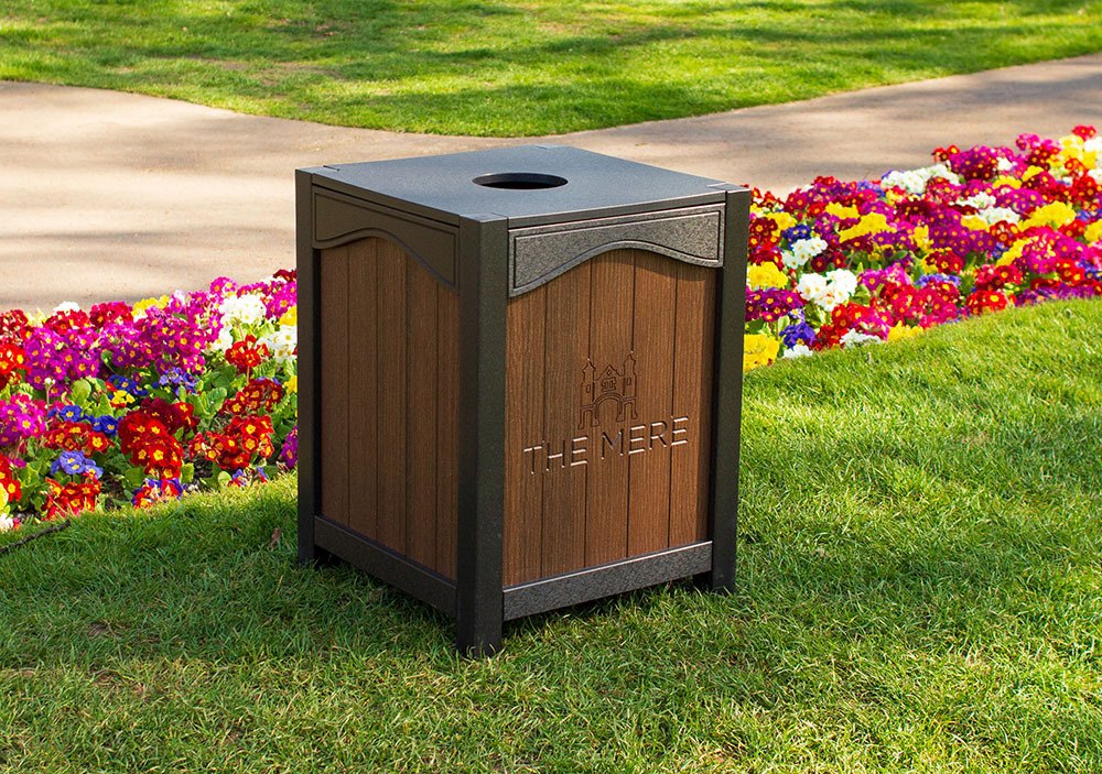 Golf Course Litter Bins & Divot Boxes Pinseeker