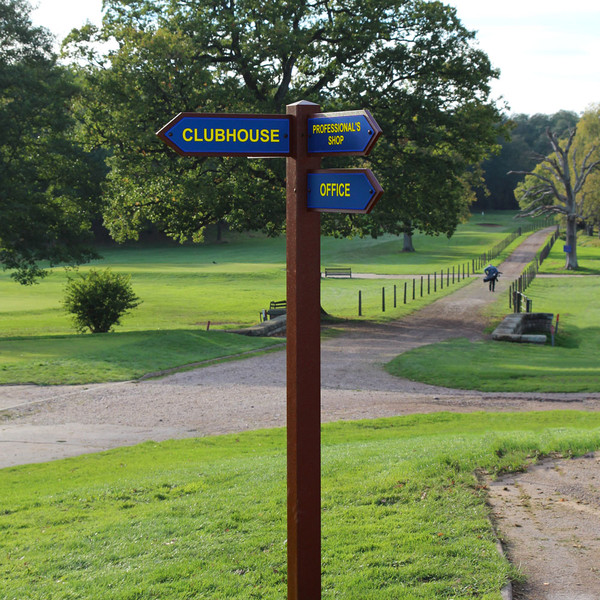 Luxewood™ Finger Post