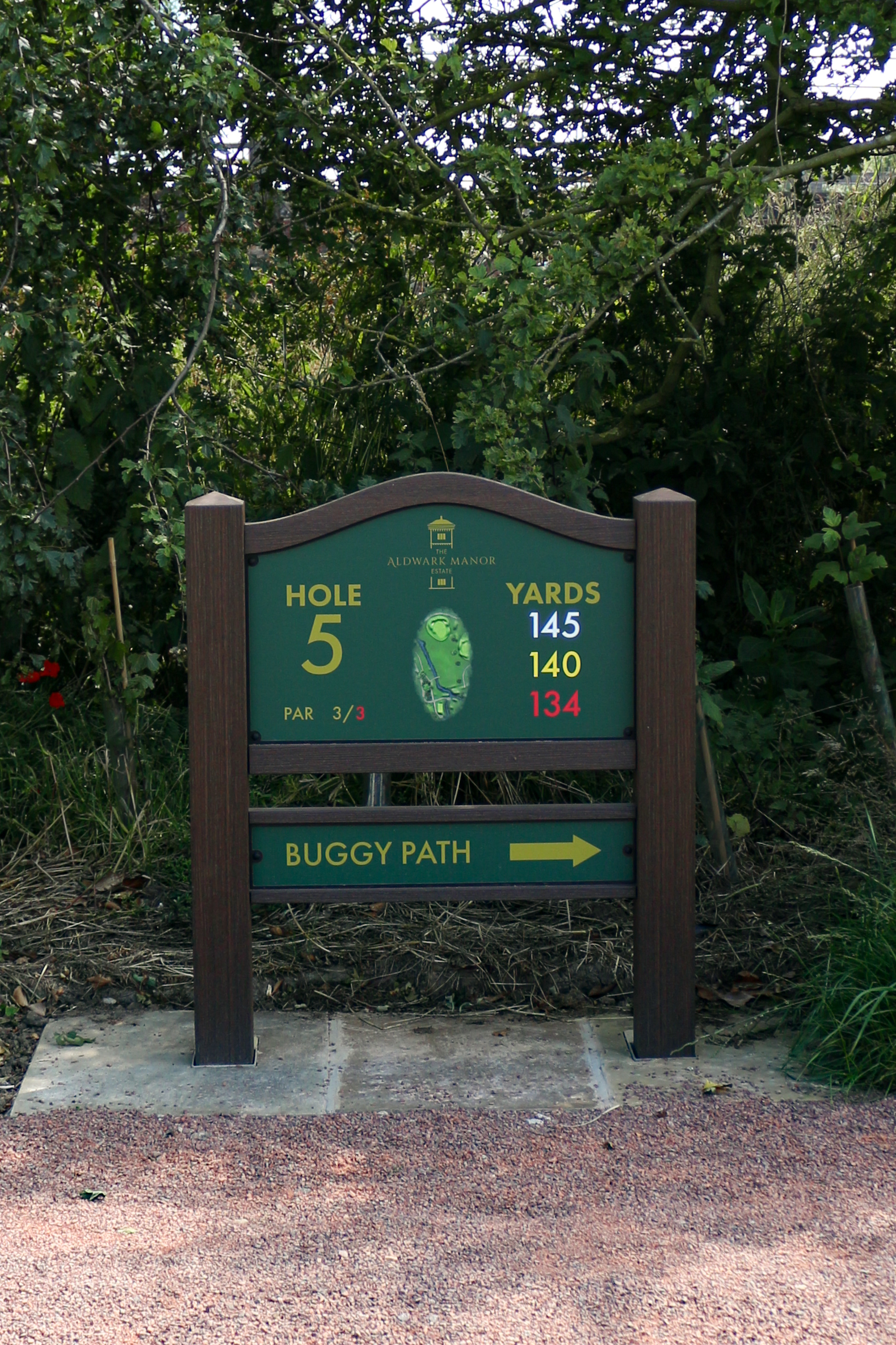 Hill Top Twin Post Sponsored Tee Sign