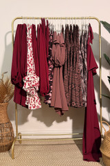 BURGUNDY DUST

