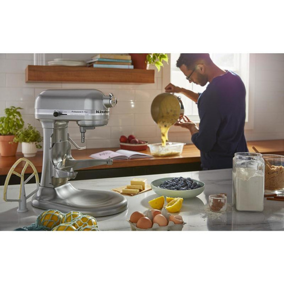 Kitchenaid® Professional 5™ Plus Series 5 Quart Bowl-Lift Stand Mixer KV25G0XCU
