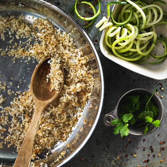 Kitchenaid® 5 Blade Spiralizer with Peel, Core and Slice KSM1APC