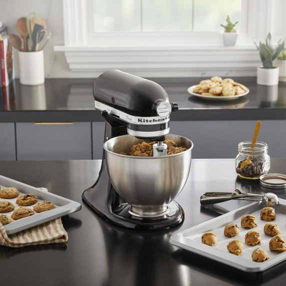 Kitchenaid® Classic Series 4.5-Quart Tilt-Head Stand Mixer K45SSOB