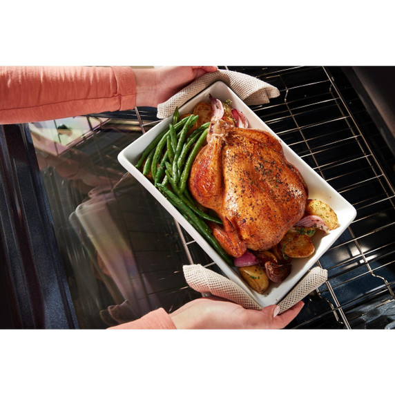 OPEN BOX of Whirlpool® 30-inch Smart Electric Range with Air Cooking Technology, WipeClean™ Coating, Steam/Self Cleaning, Rapid Preheat 5.3 CuFt Capacity YWFES7530RZ_RD3401129