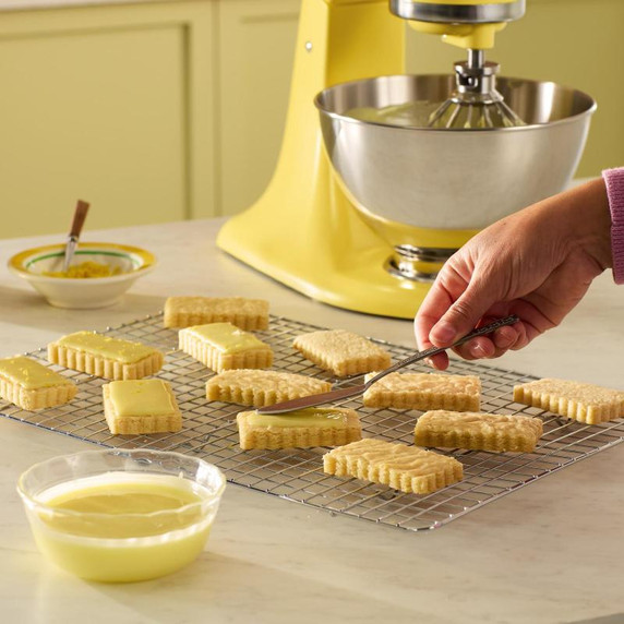 Kitchenaid® 2025 Colour of the Year Butter Stand Mixer KSM195PSBT