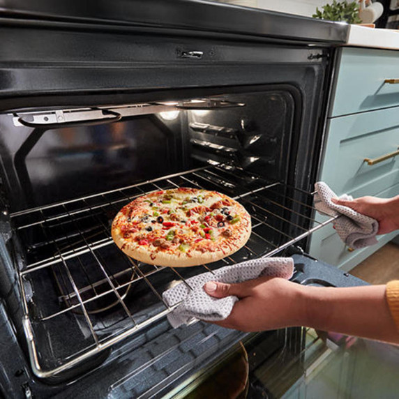 OPEN BOX Whirlpool® 30-inch Electric Range with Steam Clean YWFES3330RZ