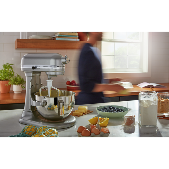 Kitchenaid® Professional 5™ Plus Series 5 Quart Bowl-Lift Stand Mixer KV25G0XCU