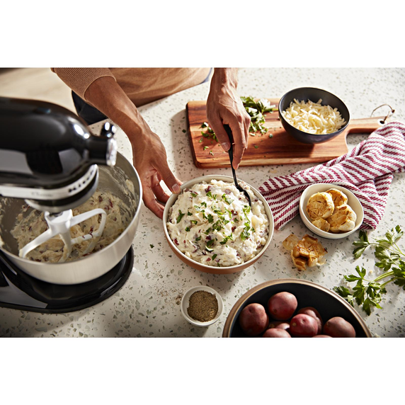 Kitchenaid® Classic™ Series 4.5 Quart Tilt-Head Stand Mixer K45SSOB