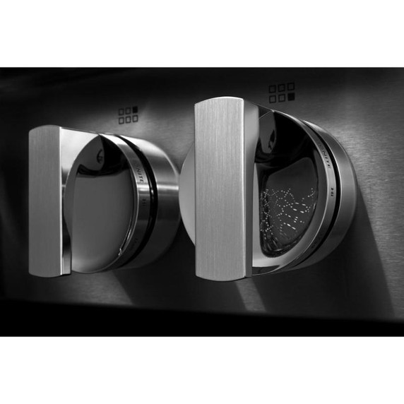 Jennair® 36" NOIR™ Gas Professional-Style Rangetop with Chrome-Infused Griddle JGCP536HM