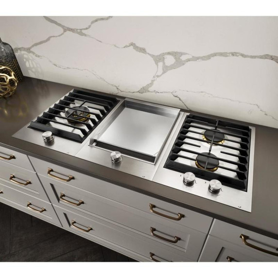 Jennair® 15" Single-Burner Gas Cooktop with Wok Ring JGC3115GS