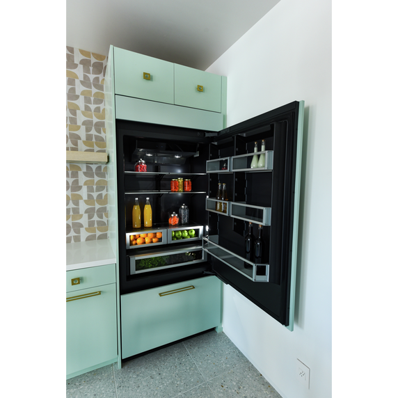 Jenn-Air® 36” Fully Integrated Built-In Bottom-Freezer Refrigerator (Right-Hand Door Swing) JB36NXFXRE