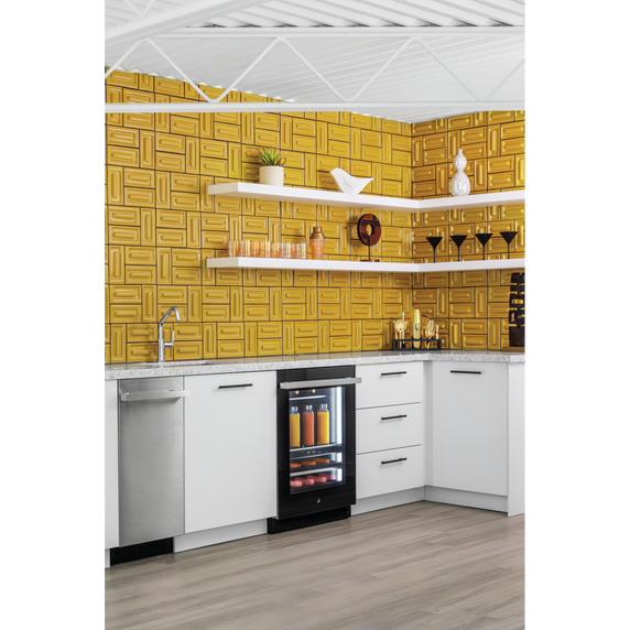 Jennair® NOIR™ 24 Built-In Undercounter Beverage Center, Right Swing JUBFR242HM