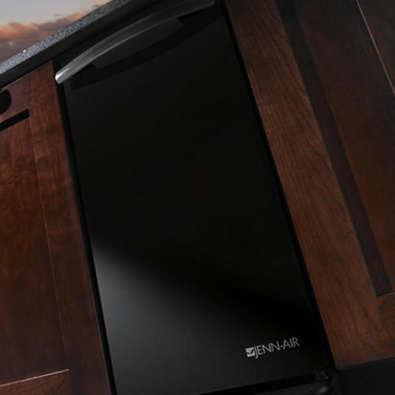 Jennair® 15 " Trash Compactor TC607X