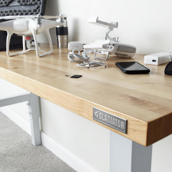Gladiator® 6' (182.9 cm) Wide Adjustable Height Hardwood Workbench GAWB06HWGW