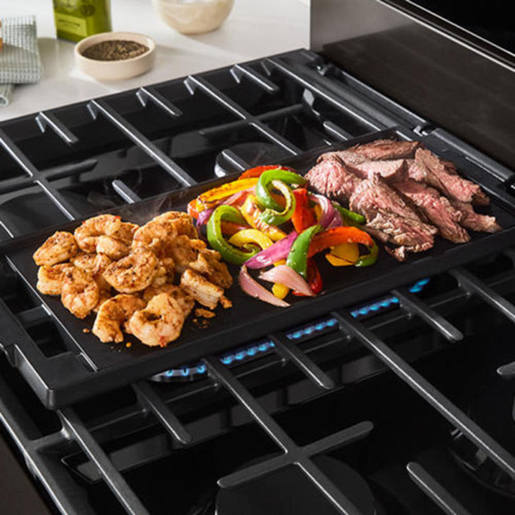 Whirlpool® 30-inch Smart Gas Range with True Convection, Steam/Self Cleaning, Rapid Preheat 5.3 CuFt Capacity WFGS7530RV
