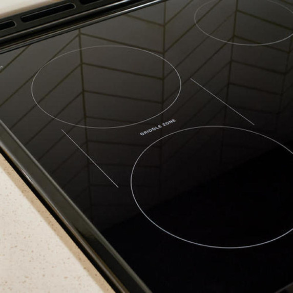 Whirlpool® 30-inch Induction Range with No Preheat Air Fry WSIS5030RZ