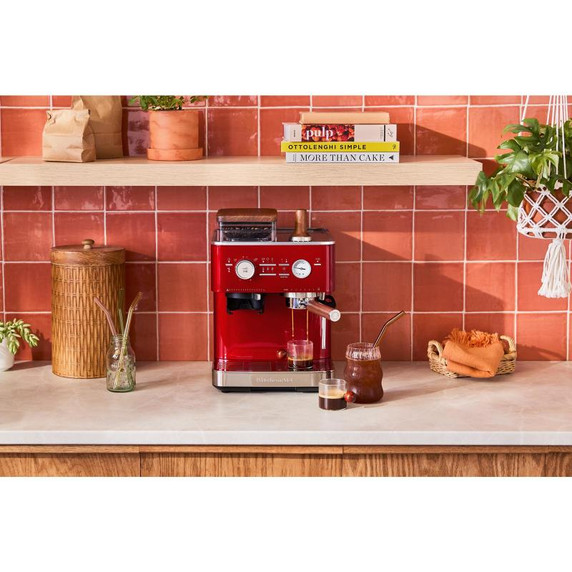 KitchenAid.ca Exclusive Colour - Semi Automatic Espresso Machine with Burr Grinder KES6551CA