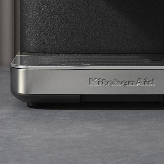 KitchenAid.ca Exclusive Colour - Semi Automatic Espresso Machine with Burr Grinder KES6551BK