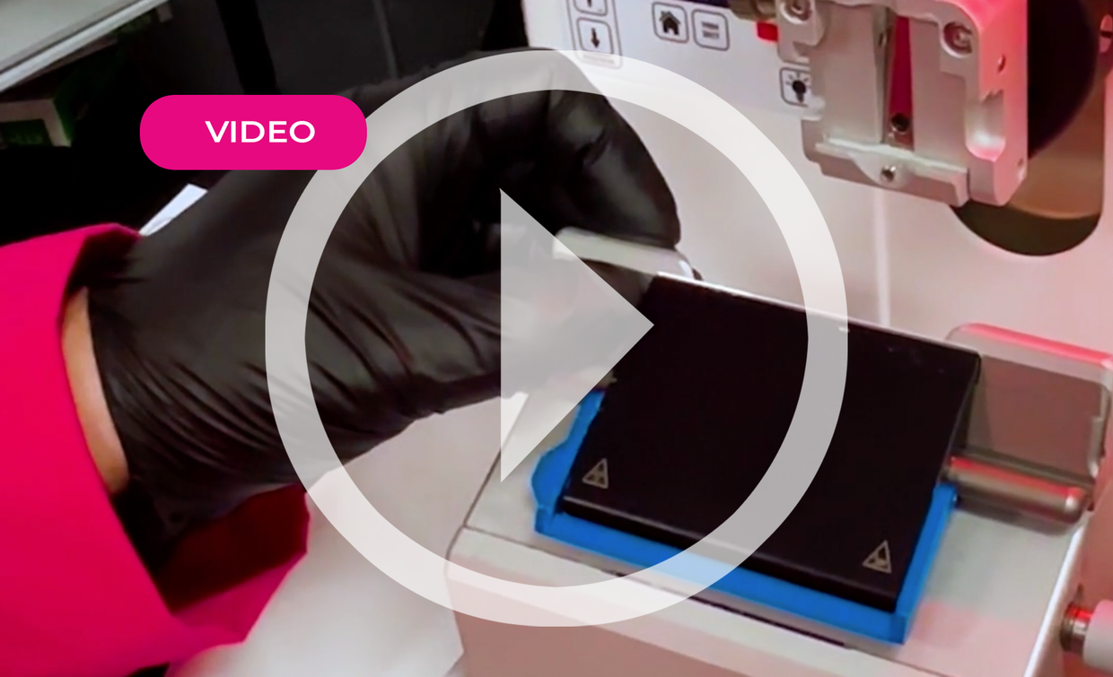 Moving Blades Laterally on the Galileo Microtome