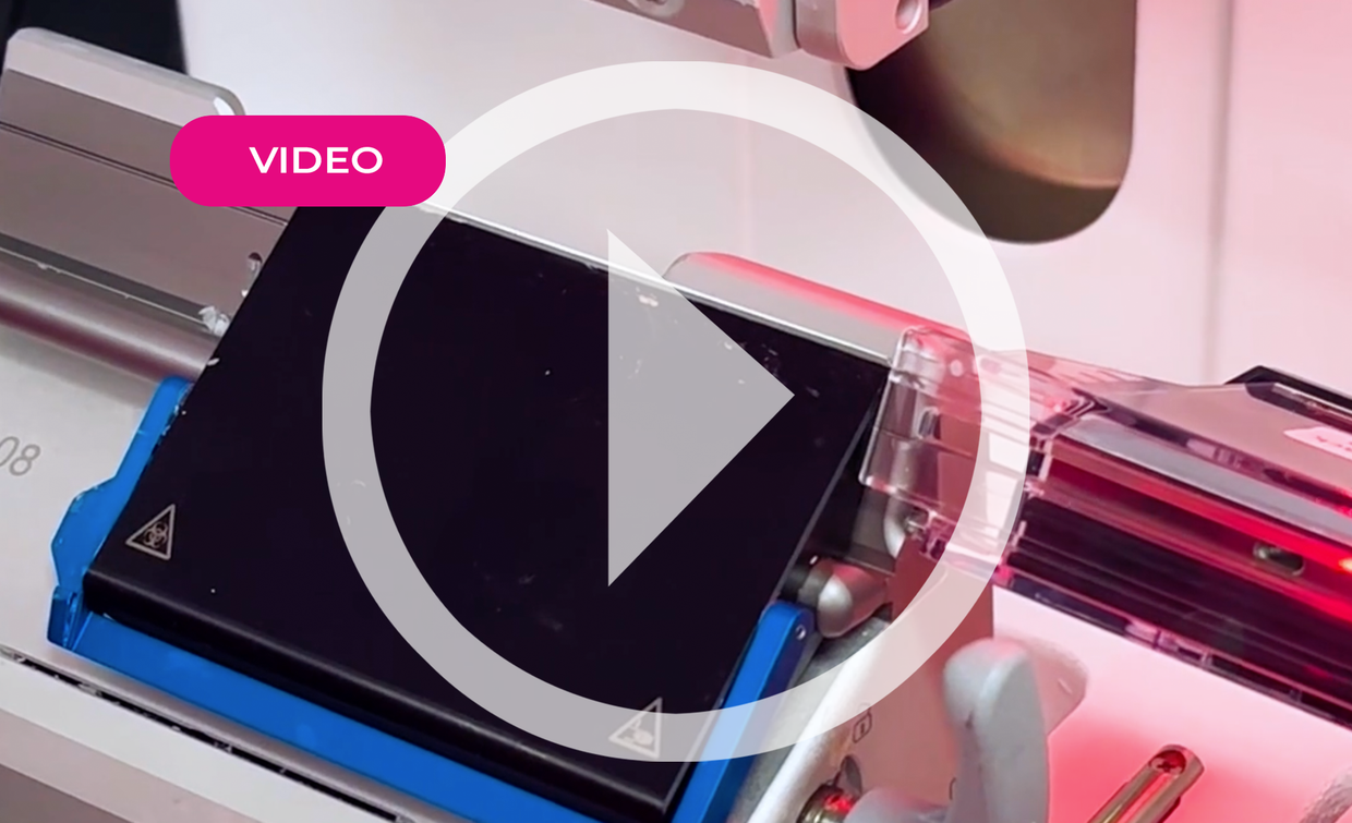 Changing a Blade on the Galileo Microtome