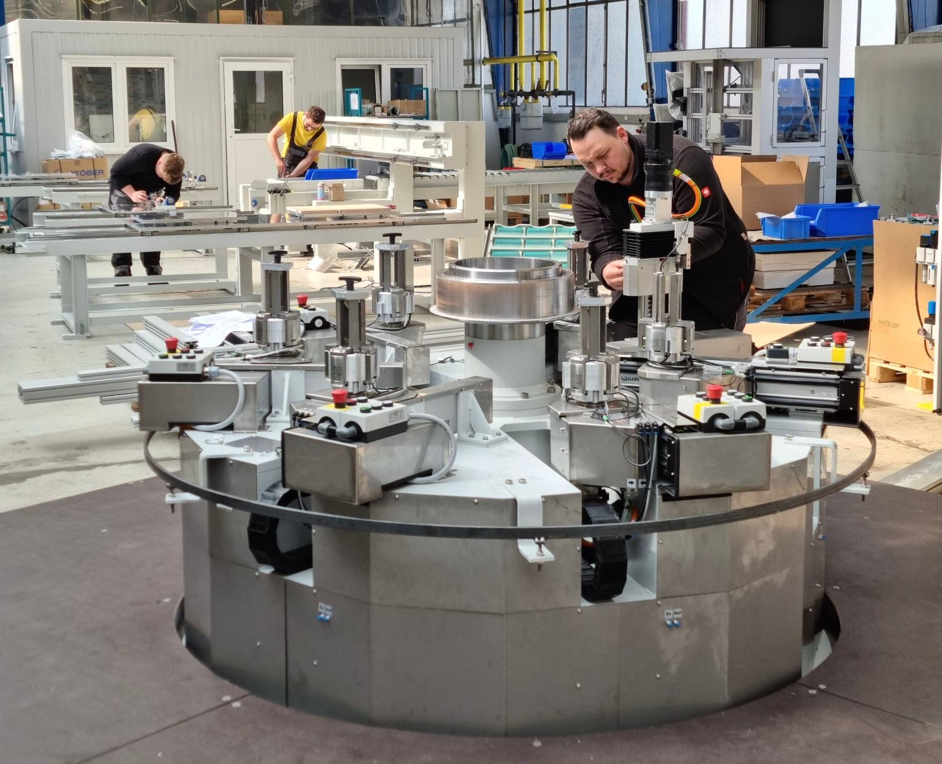 <p><span style="font-size: 10pt;">MAINTENANCE AND SERVICE</span></p>