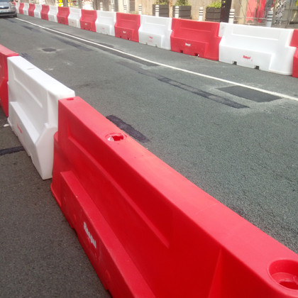 What Are Water Filled Road Barriers? How And Why to Use Them.