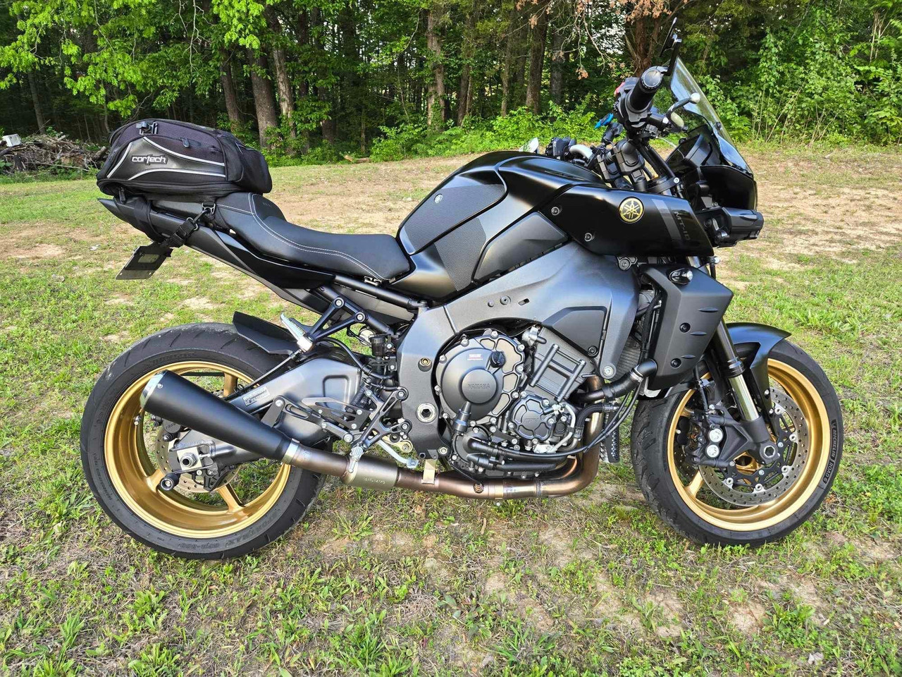 MT-10 Slip-On Muffler