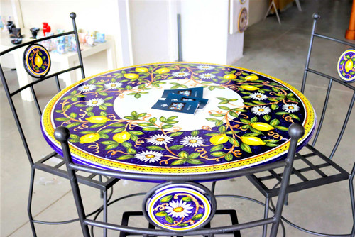 Italian ceramics garden table Deruta