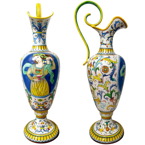 High Italian Pottery Piece Deruta Decorative