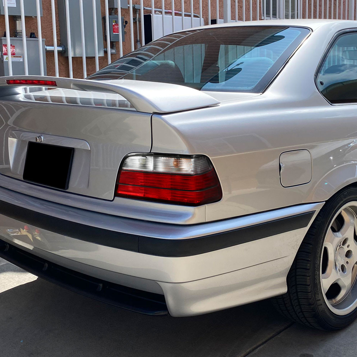 1992-1998 BMW E36 3 Series Coupe/Convertible Tail Lights (Chrome
