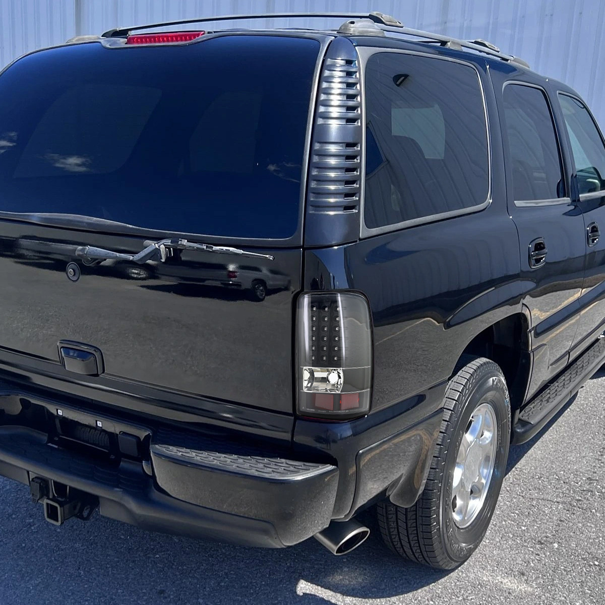 2000-2006 Chevrolet Suburban/Tahoe GMC Yukon/Yukon XL LED Tail